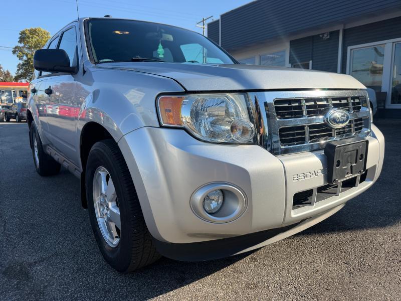 Ford Escape XLT FWD 2012