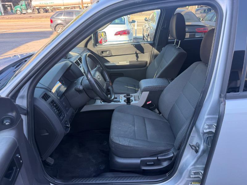 Ford Escape XLT FWD 2012