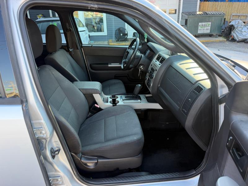 Ford Escape XLT FWD 2012