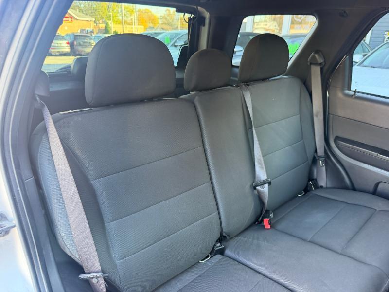 Ford Escape XLT FWD 2012