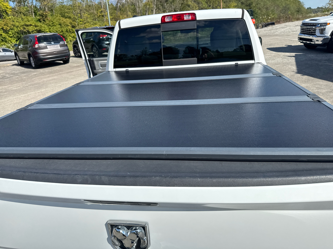 2016 Ram 1500 SLT photo 21