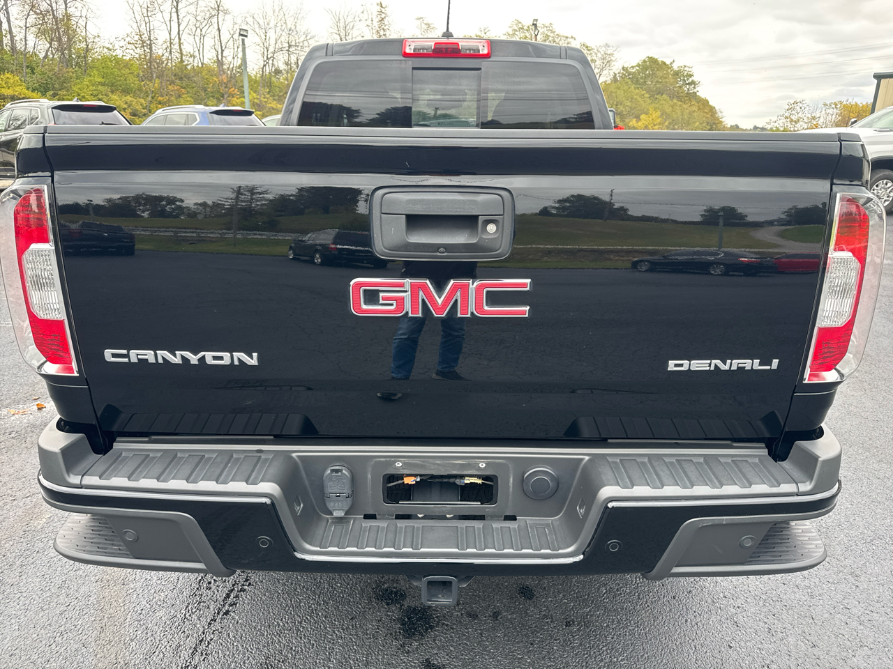 GMC Canyon 4WD Crew Cab 141" Denali 2020 GMC Canyon 4WD Crew Cab 141" Denali 2020
