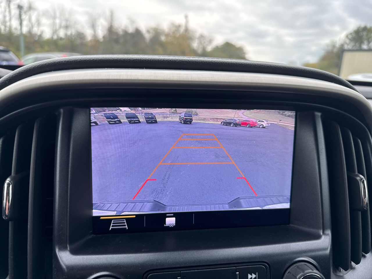 GMC Canyon 4WD Crew Cab 141" Denali 2020 GMC Canyon 4WD Crew Cab 141" Denali 2020