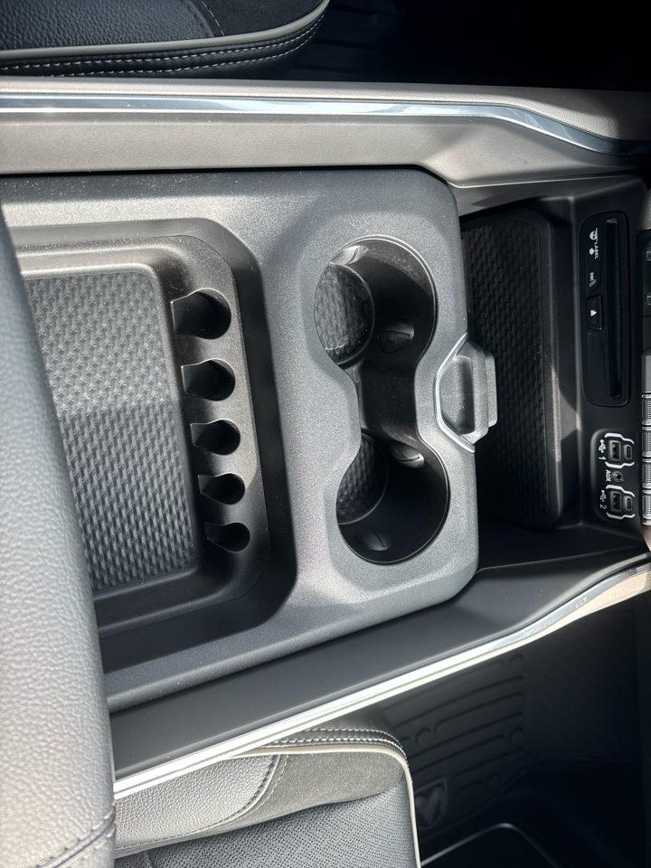 RAM 2500 Laramie 4x4 Crew Cab 6'4" Box 2019