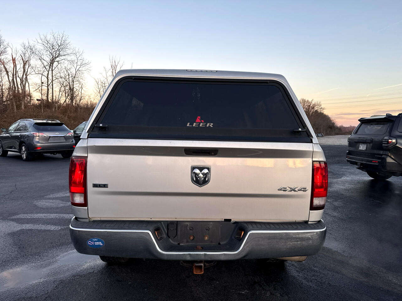 RAM 1500 4WD Quad Cab 140.5" SLT 2015