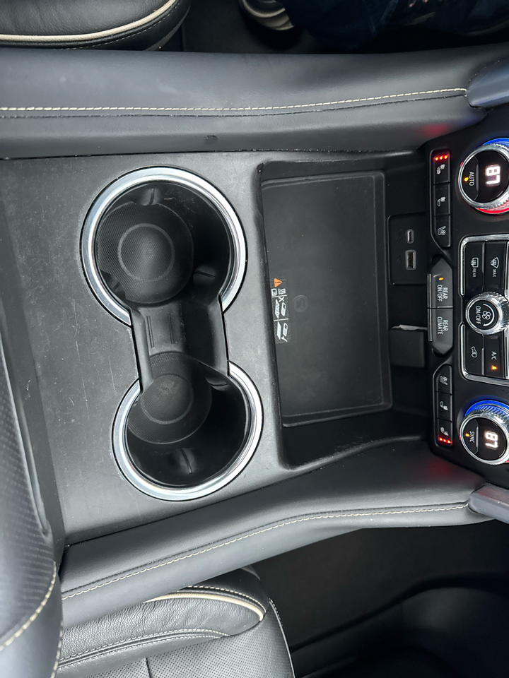 GMC Yukon 4WD 4dr SLT 2021