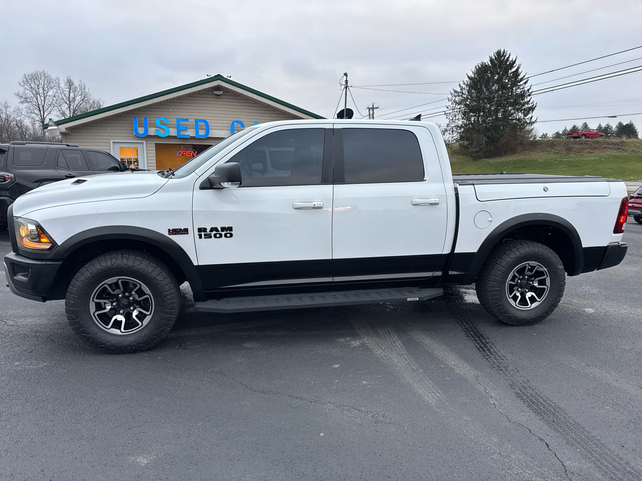 RAM 1500 4WD Crew Cab 140.5" Rebel 2018