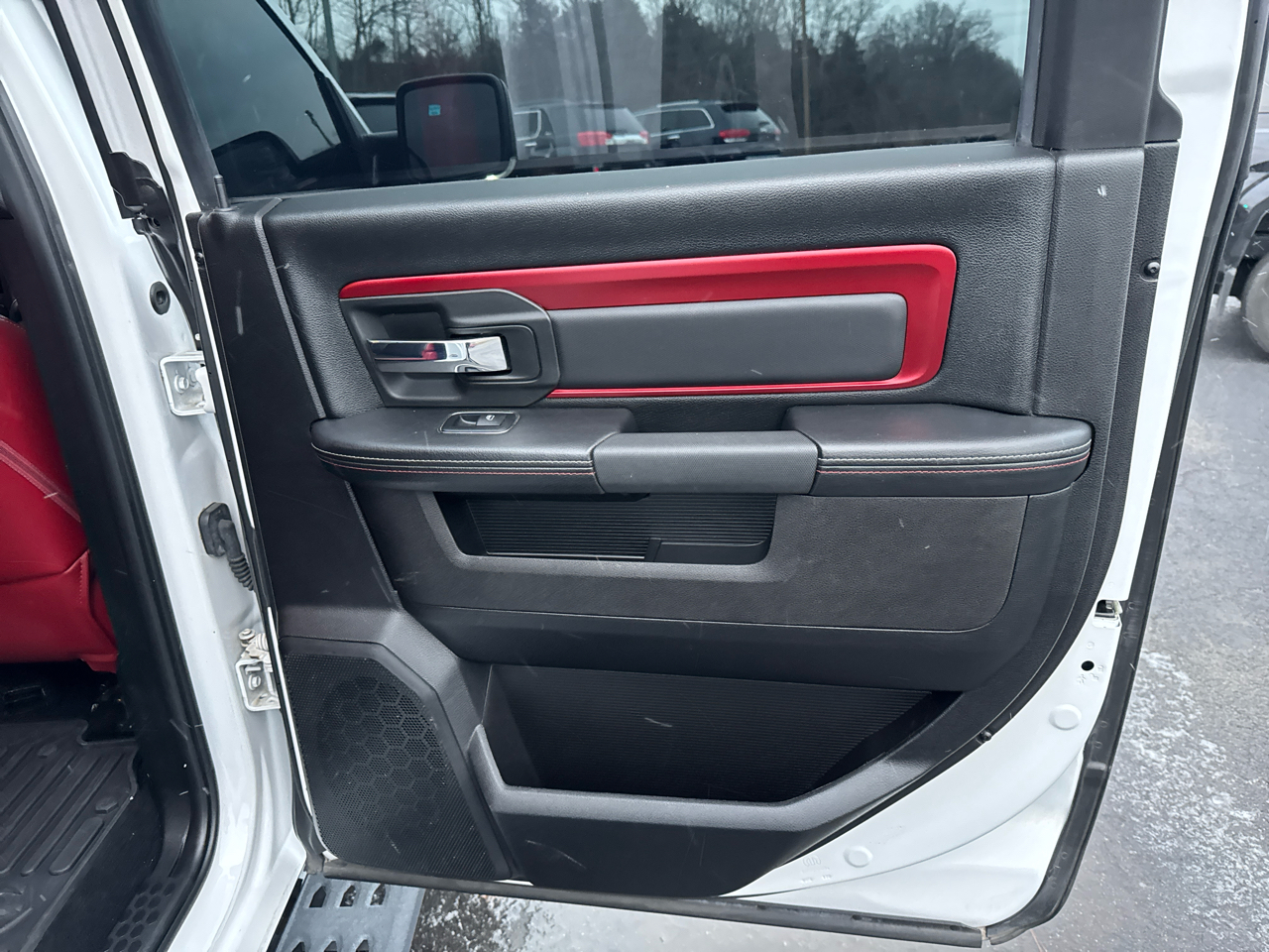 RAM 1500 4WD Crew Cab 140.5" Rebel 2018