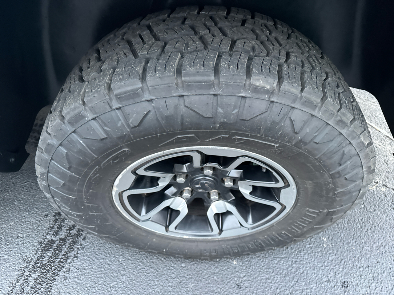 RAM 1500 4WD Crew Cab 140.5" Rebel 2018