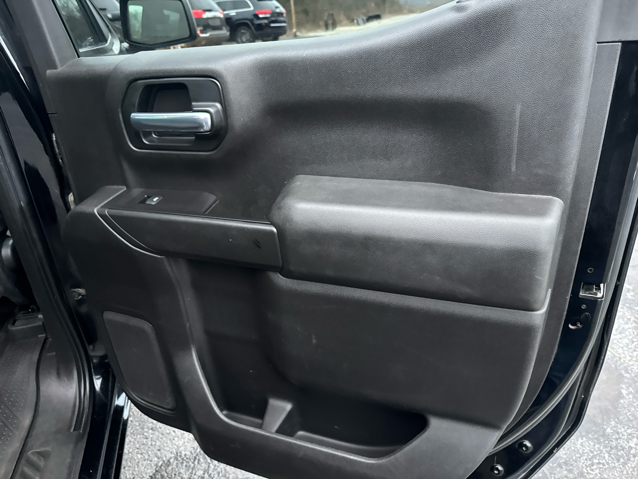 Chevrolet Silverado 1500 4WD Crew Cab 147" Custom 2021