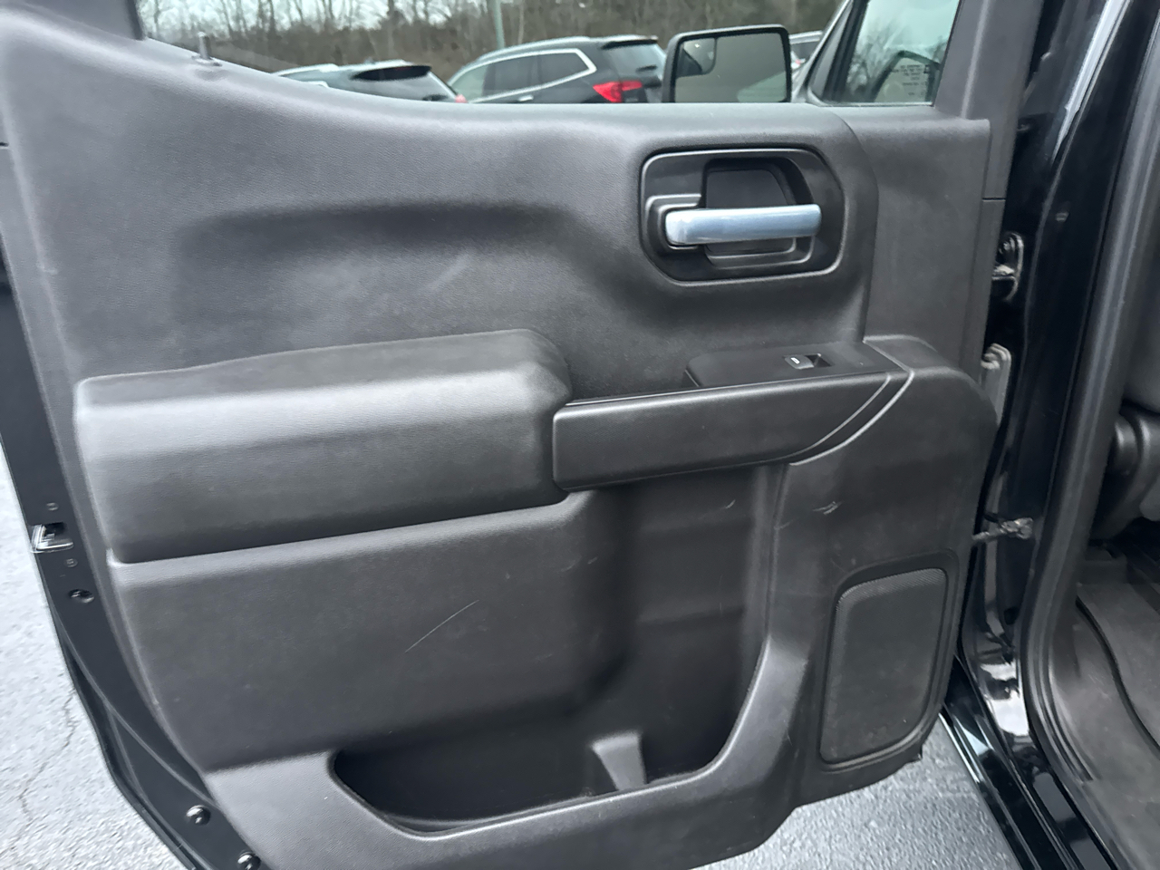 Chevrolet Silverado 1500 4WD Crew Cab 147" Custom 2021