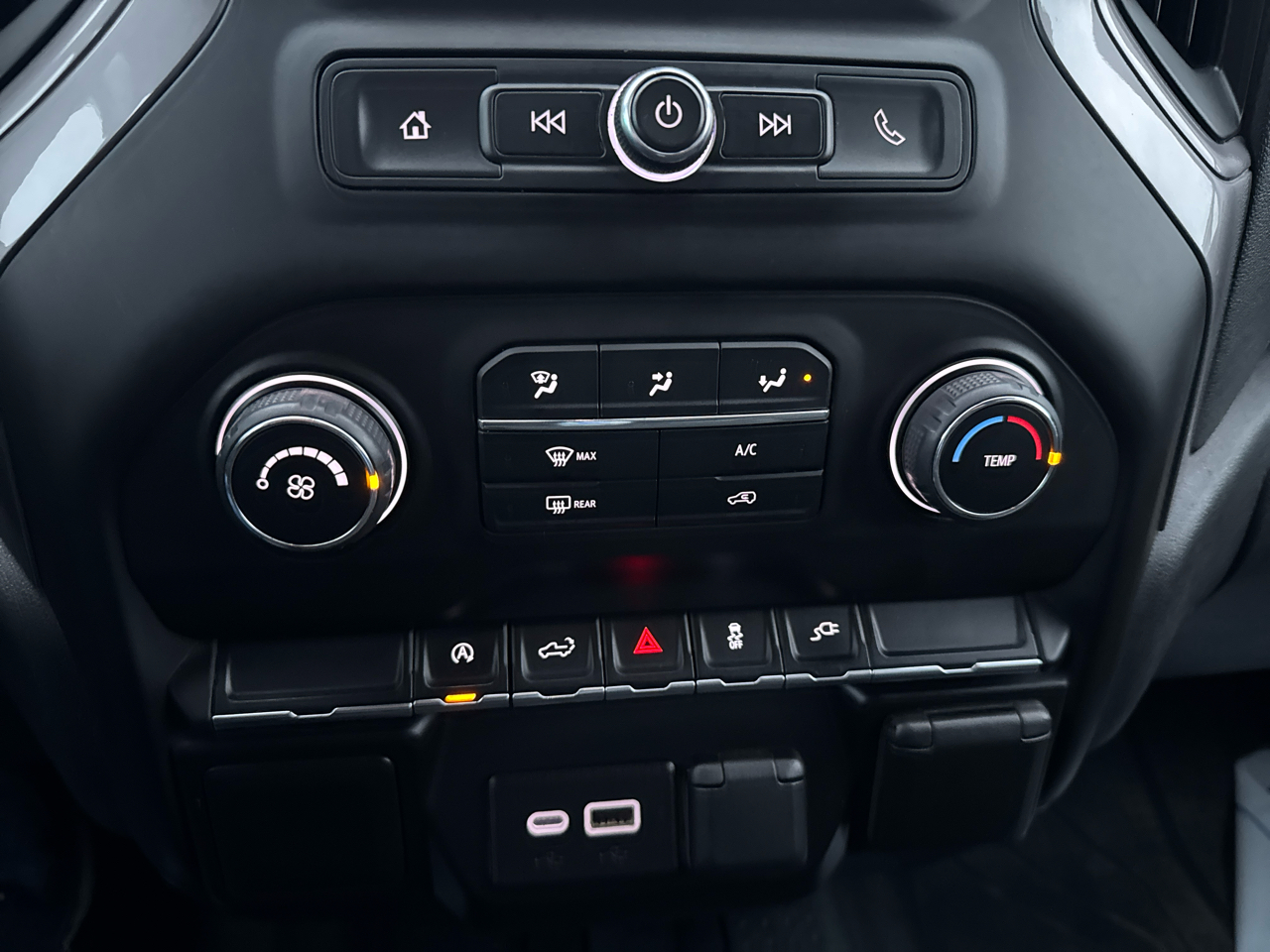 Chevrolet Silverado 1500 4WD Crew Cab 147" Custom 2021