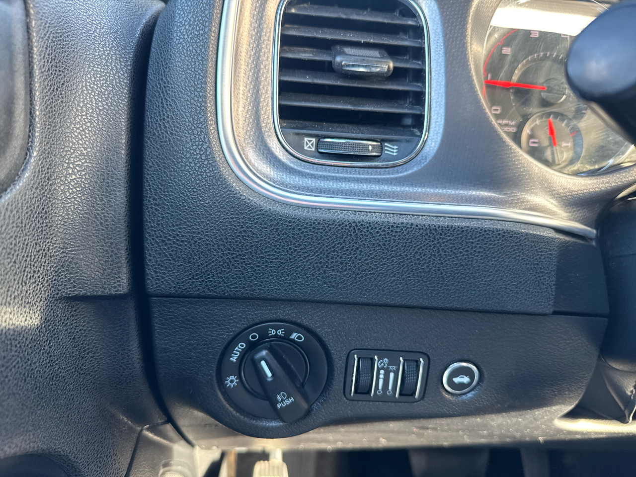 Dodge Charger 4dr Sdn RT AWD 2013