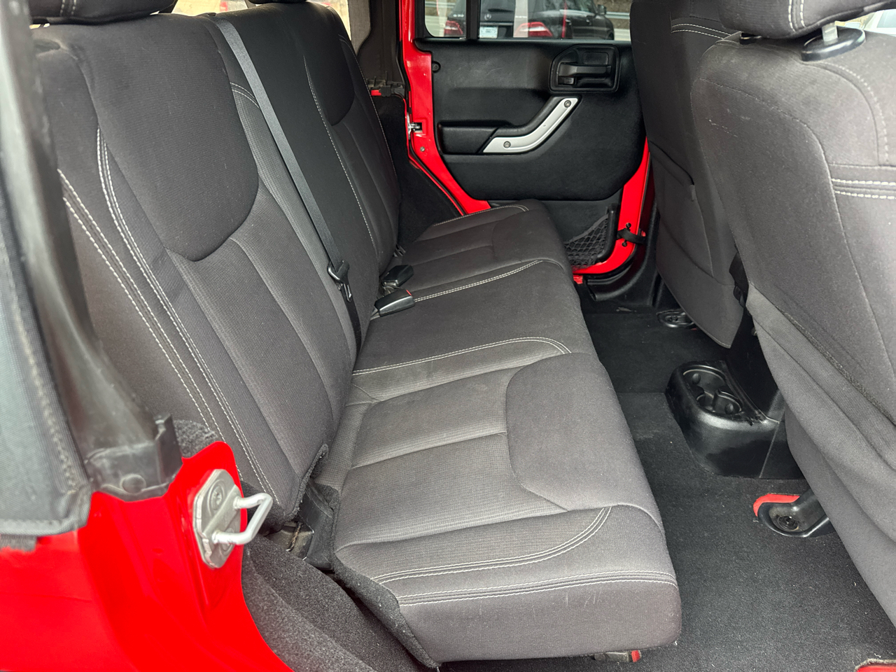 Jeep Wrangler Unlimited 4WD 4dr Rubicon 2013