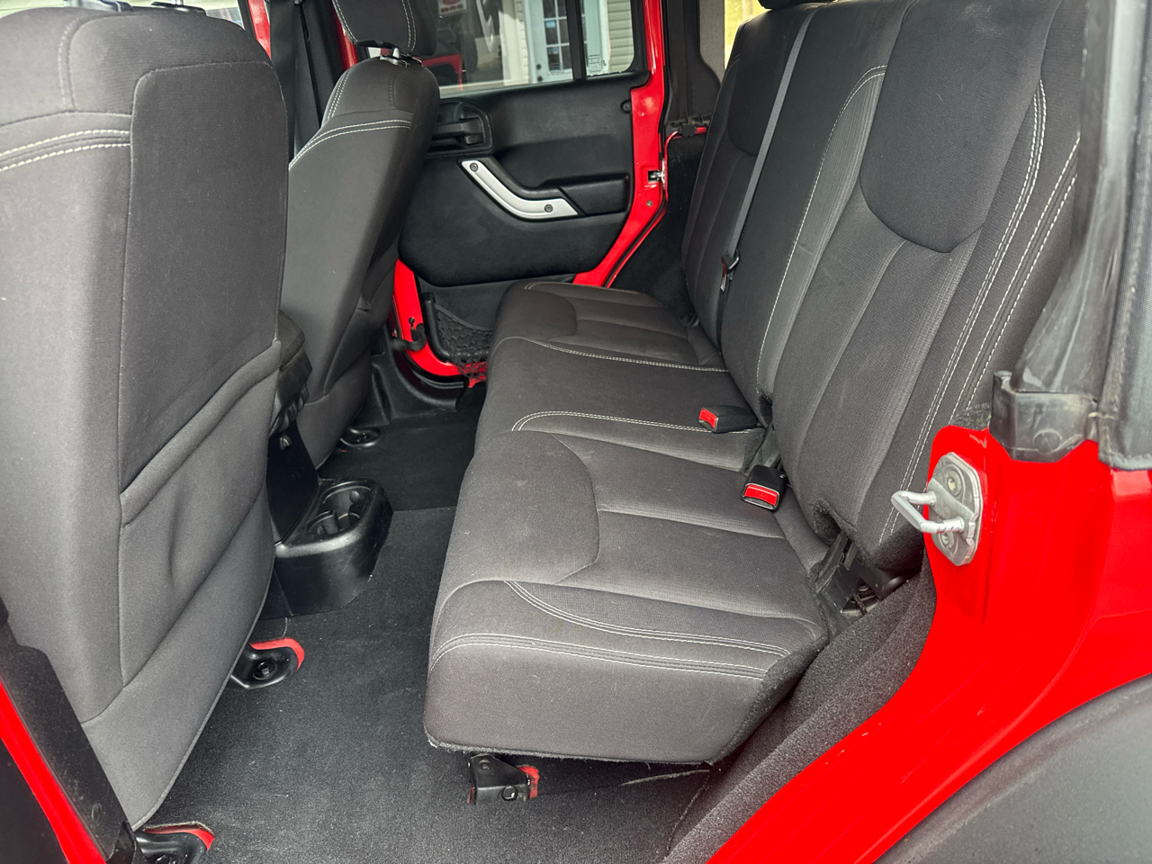 Jeep Wrangler Unlimited 4WD 4dr Rubicon 2013