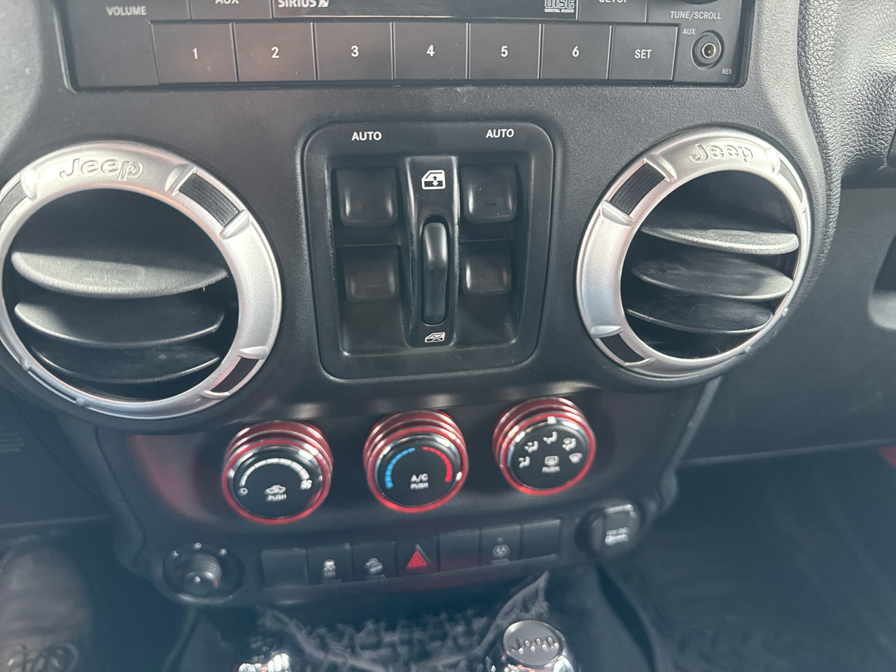 Jeep Wrangler Unlimited 4WD 4dr Rubicon 2013