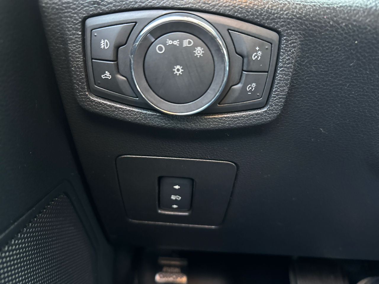 Ford F-150 XLT 4WD SuperCrew 6.5' Box 2015