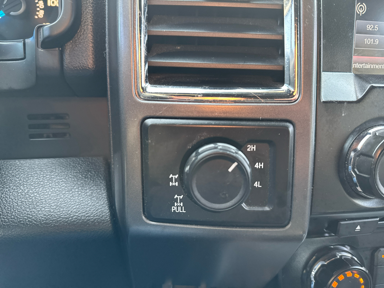 Ford F-150 XLT 4WD SuperCrew 6.5' Box 2015