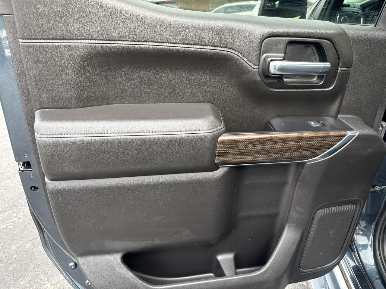 Chevrolet Silverado 1500 4WD Crew Cab 147" RST 2020