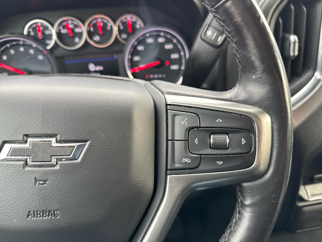 Chevrolet Silverado 1500 4WD Crew Cab 147" RST 2020