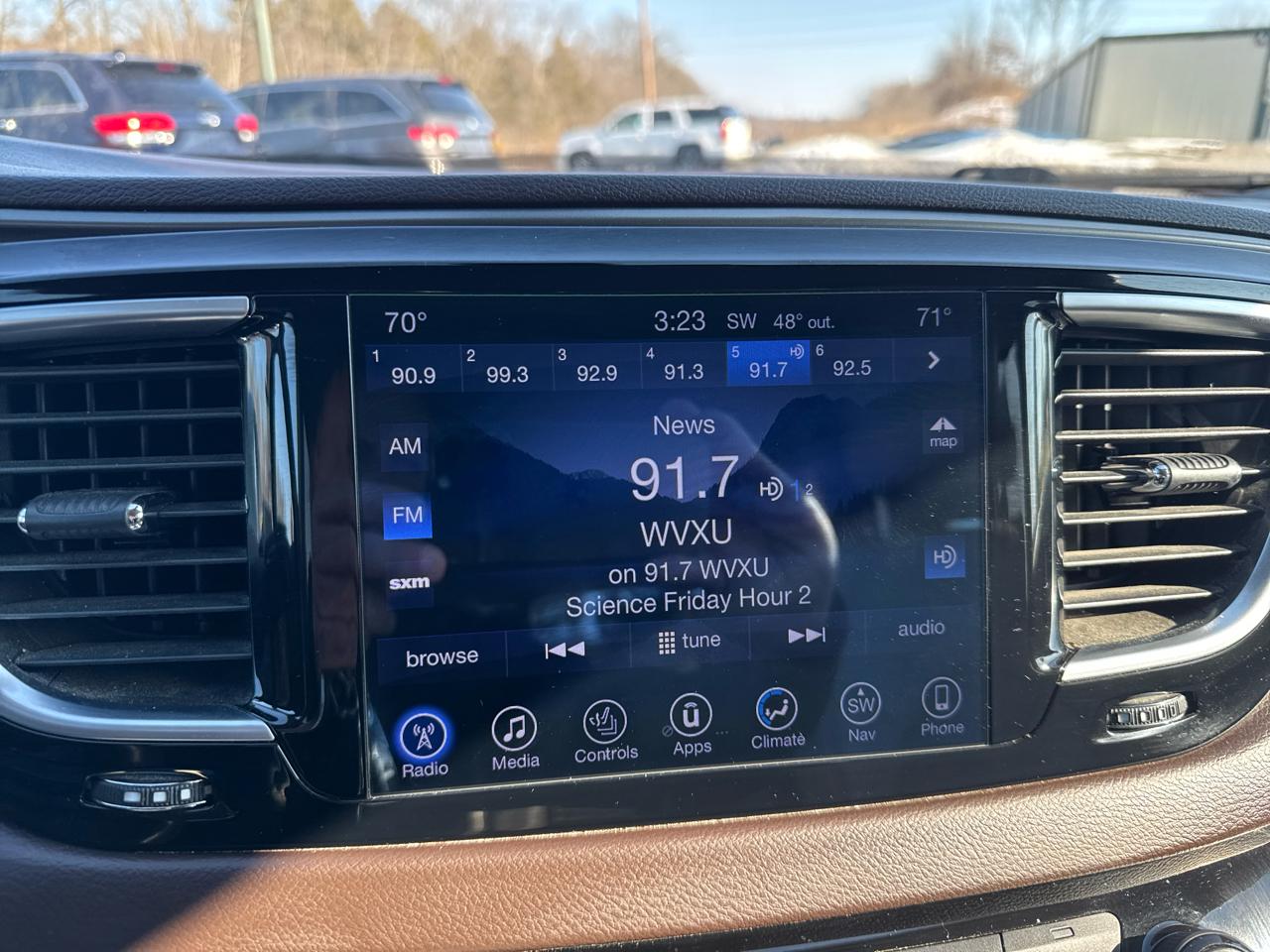 Chrysler Pacifica Touring-L Plus FWD 2017