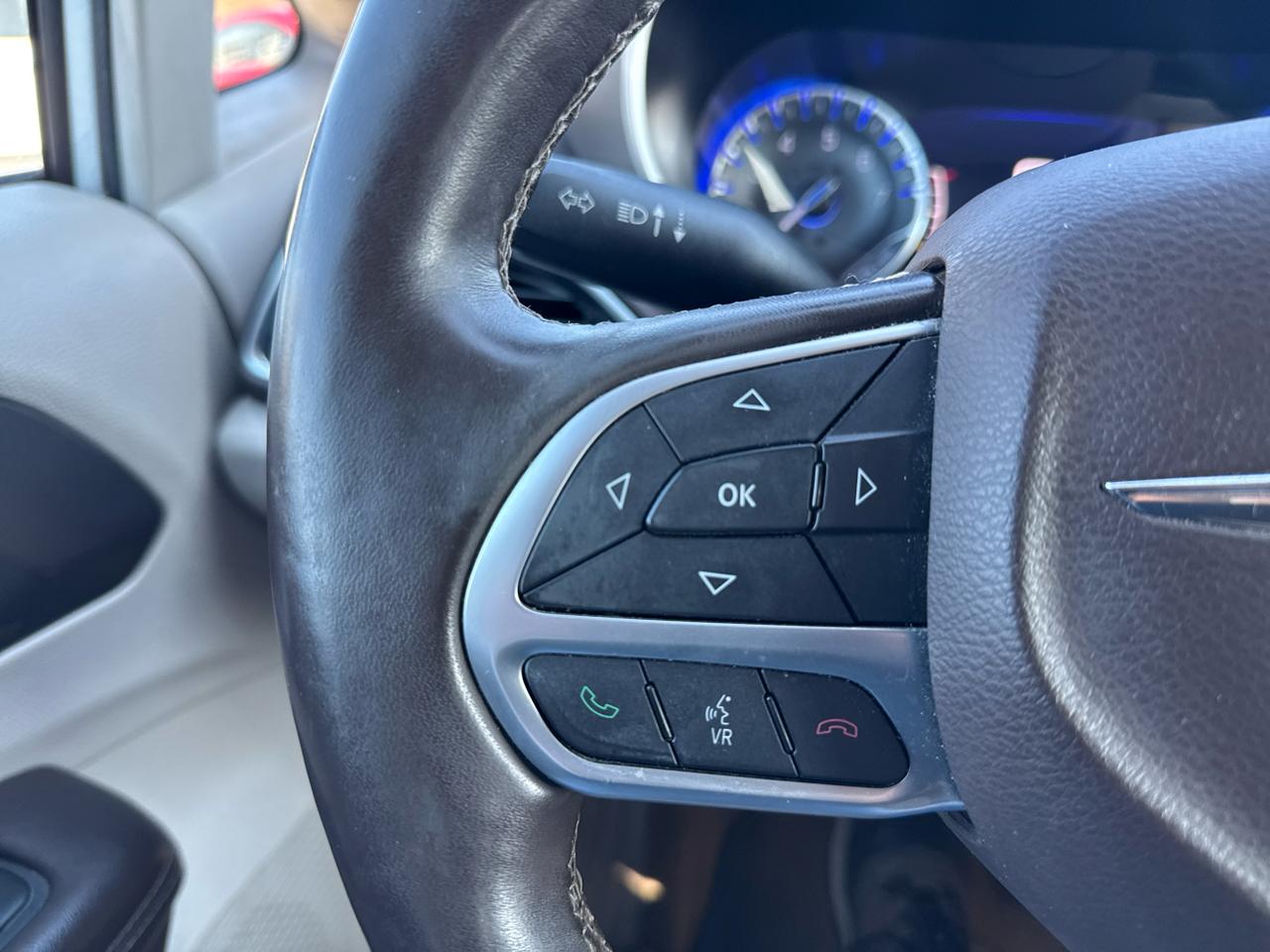 Chrysler Pacifica Touring-L Plus FWD 2017