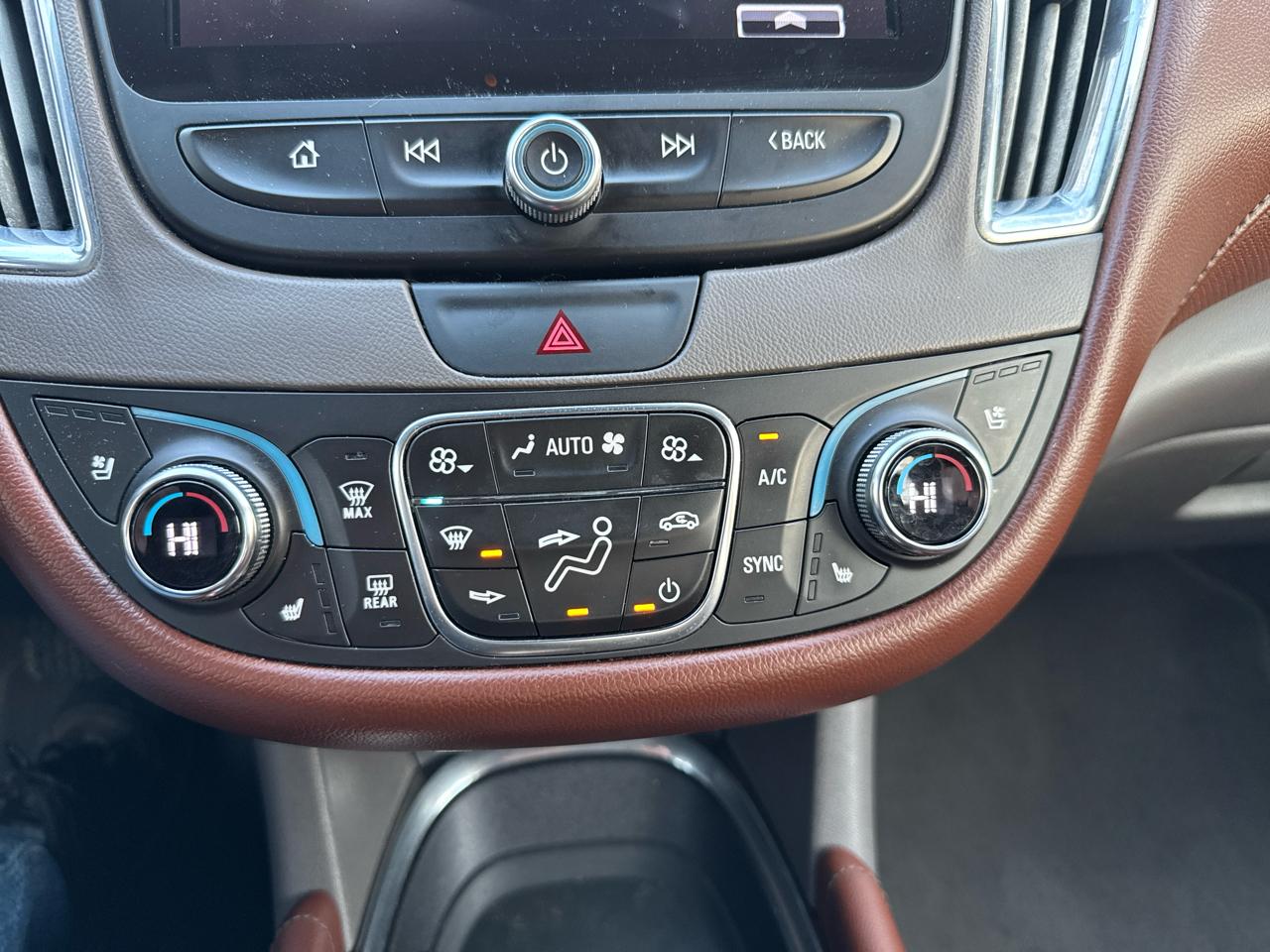 Chevrolet Malibu 4dr Sdn Premier w/2LZ 2017