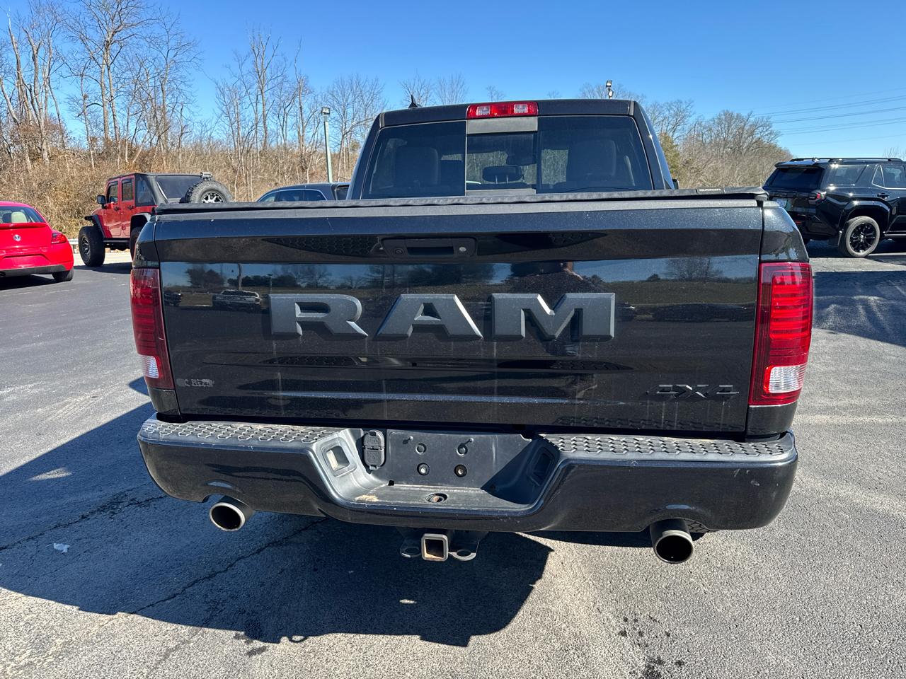 RAM 1500 4WD Quad Cab 140.5" Night 2018
