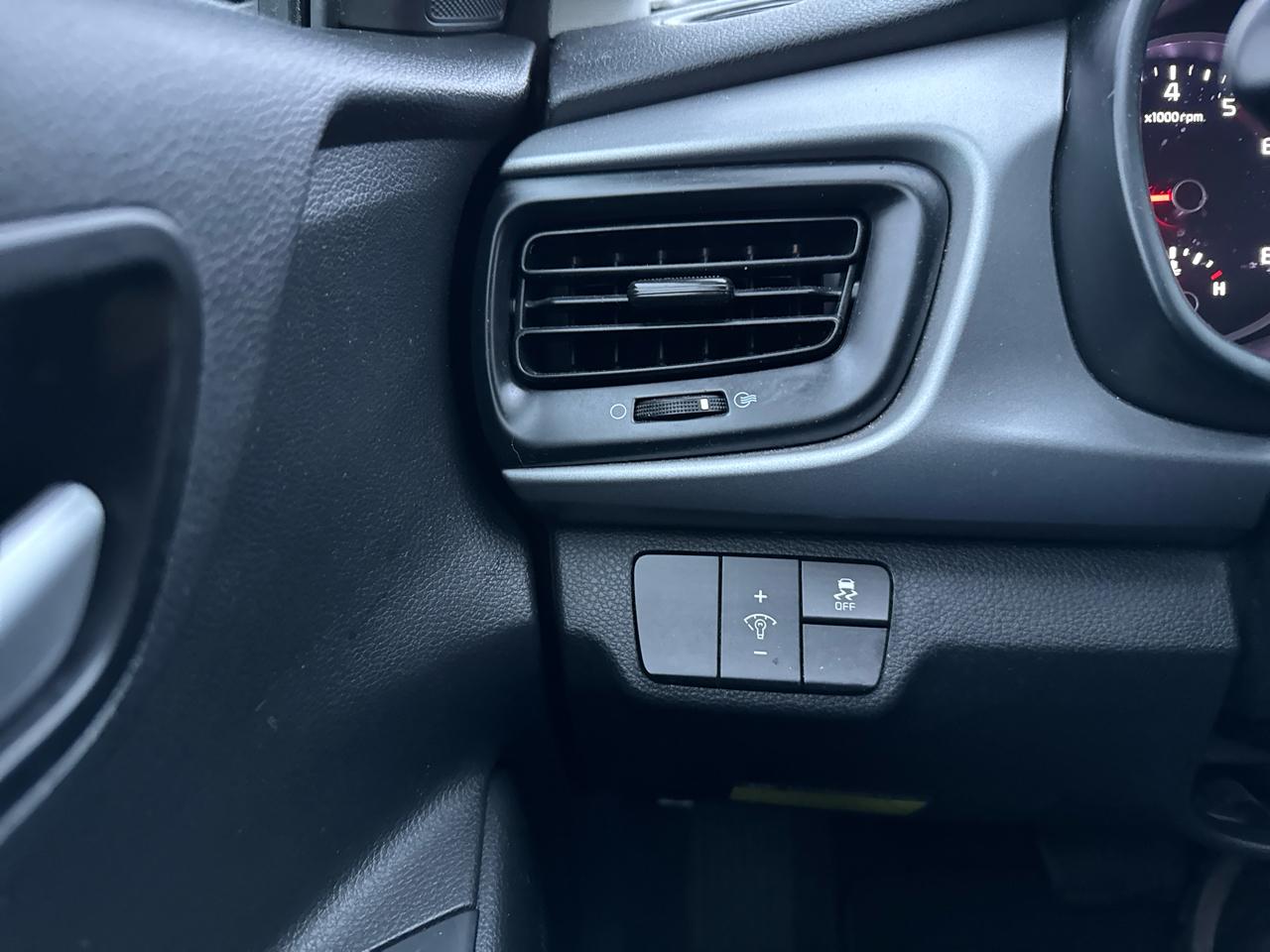 Kia Rio 5-door S IVT 2021