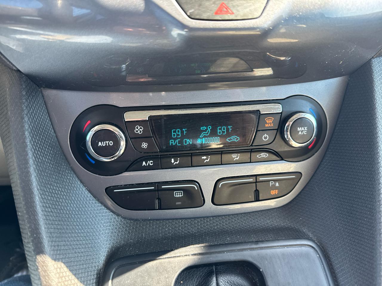 Ford Transit Connect Wagon 4dr Wgn LWB Titanium w/Rear Liftgate 2015