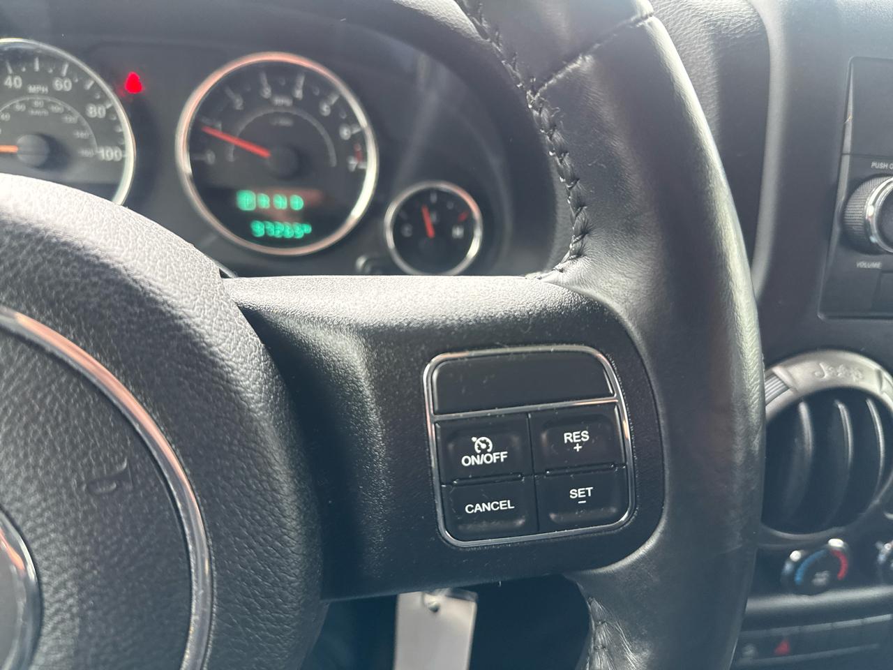 Jeep Wrangler 4WD 2dr Sport 2015