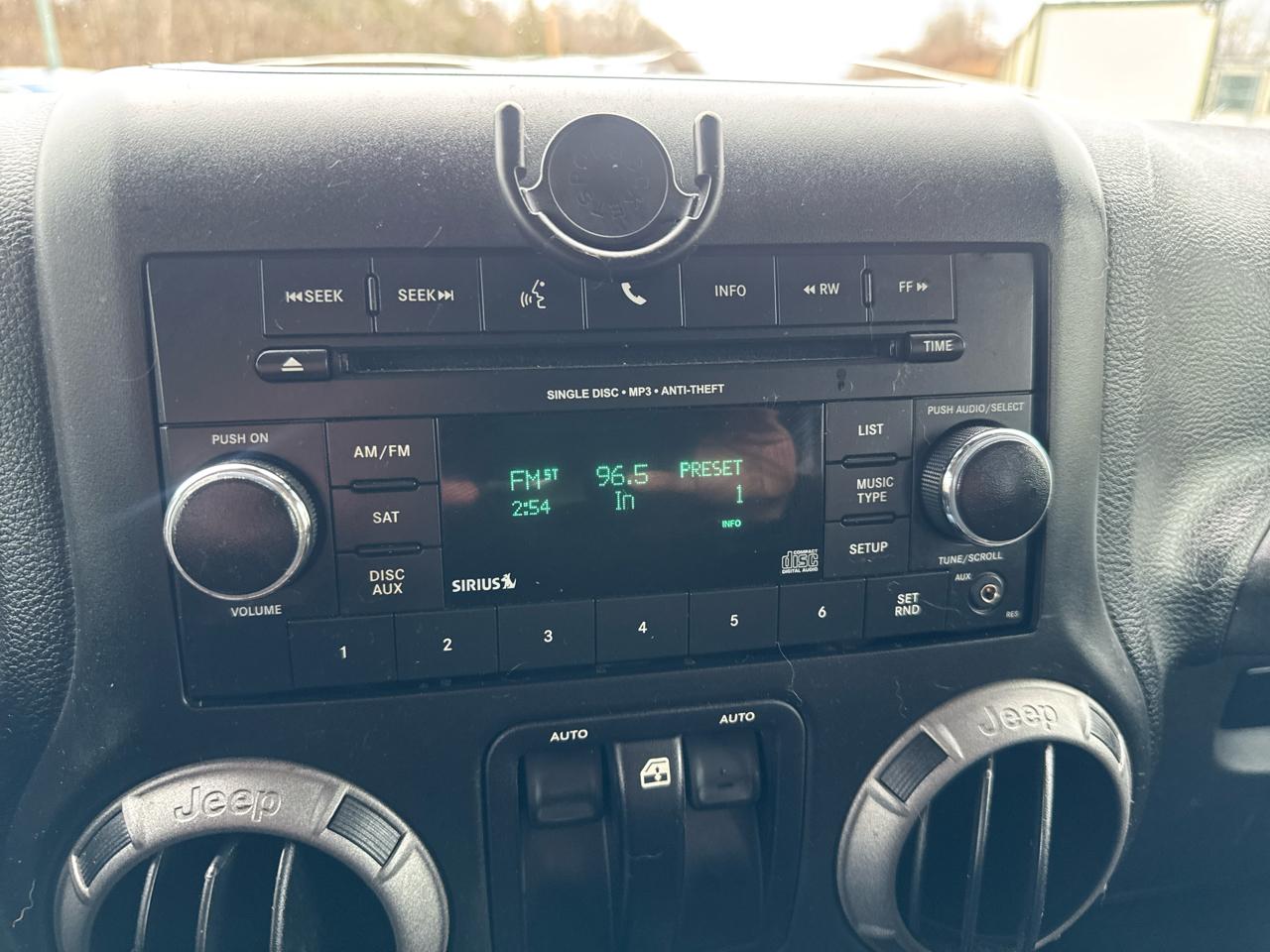 Jeep Wrangler 4WD 2dr Sport 2015