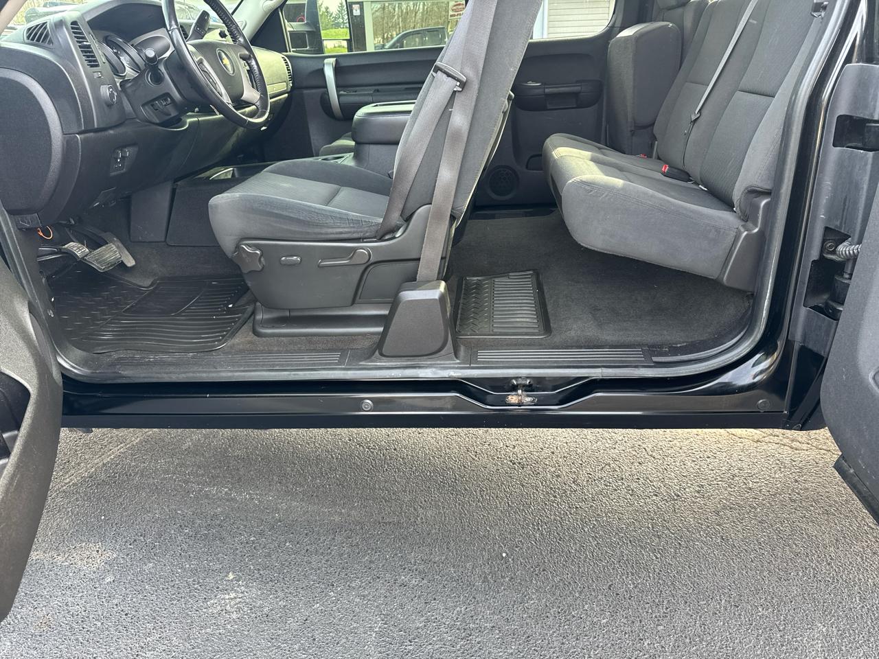 Chevrolet Silverado 2500HD 4WD Ext Cab 143.5" LT w/2LT 2008