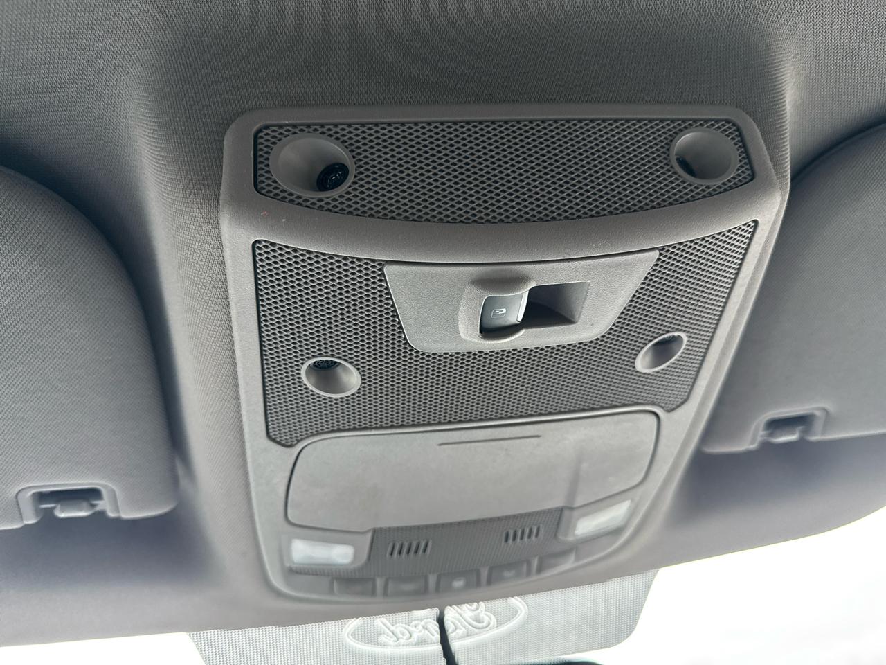 Ford F-150 4WD SuperCrew 145" Lariat 2015