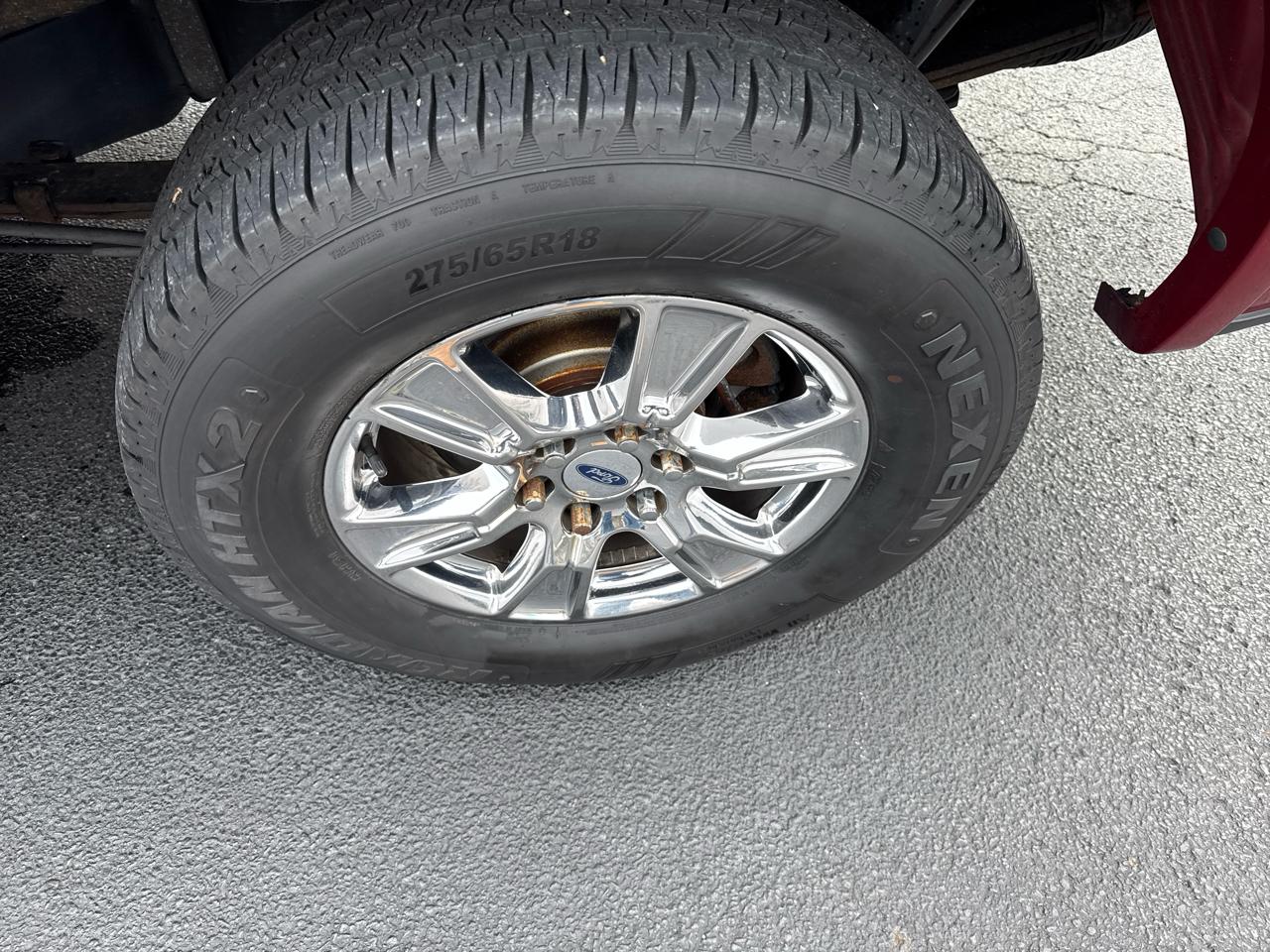 Ford F-150 4WD SuperCrew 145" Lariat 2015