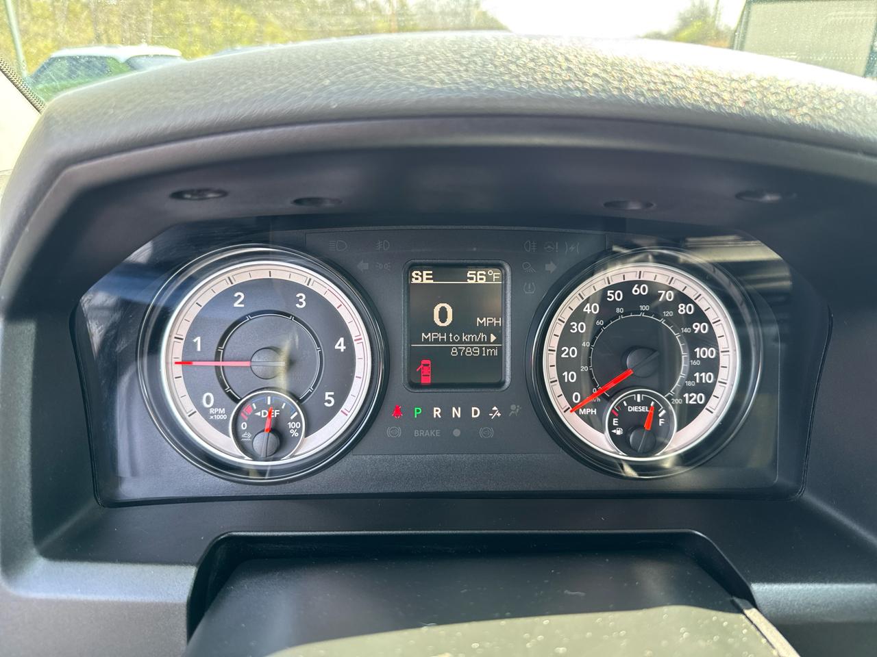 RAM 3500 Tradesman 4x4 Crew Cab 8' Box 2018