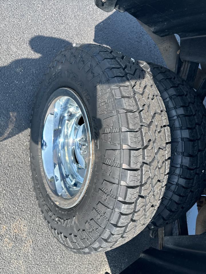 RAM 3500 Tradesman 4x4 Crew Cab 8' Box 2018