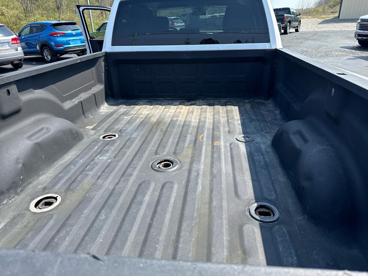 RAM 3500 Tradesman 4x4 Crew Cab 8' Box 2018