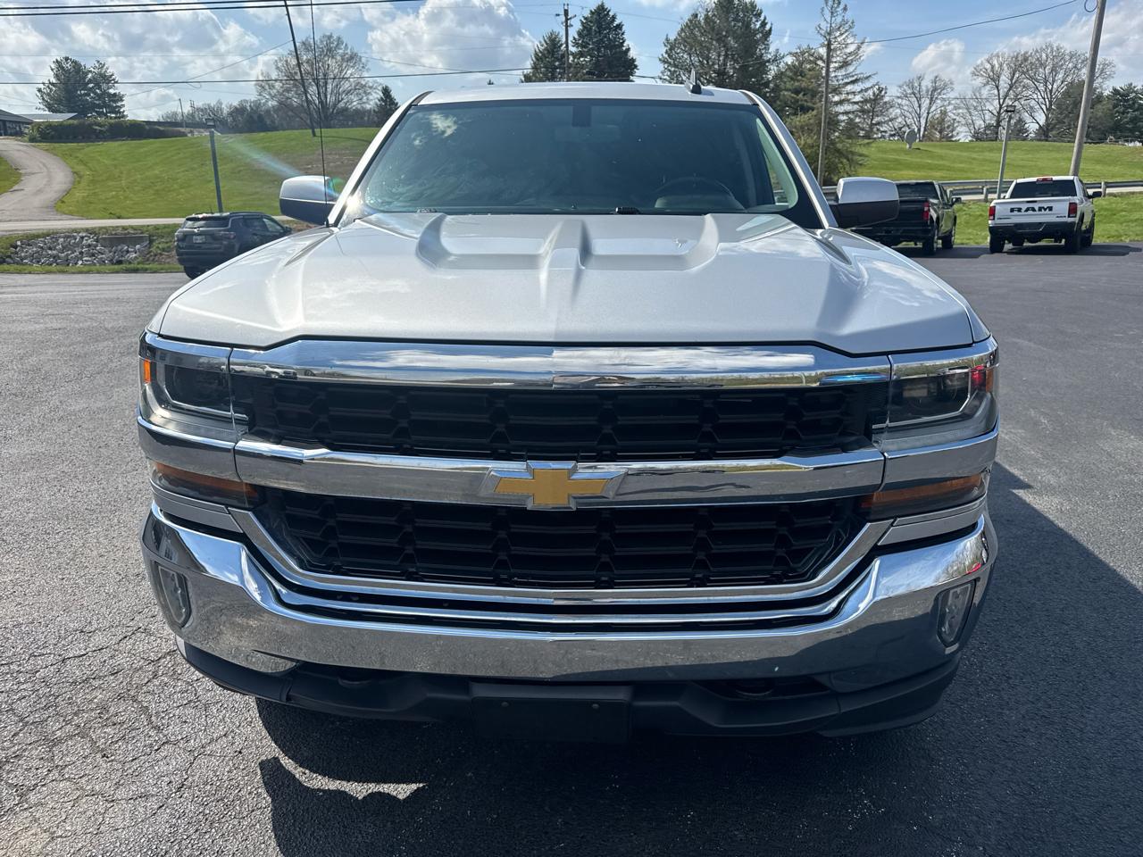 Chevrolet Silverado 1500 4WD Double Cab 143.5" LT w/1LT 2018