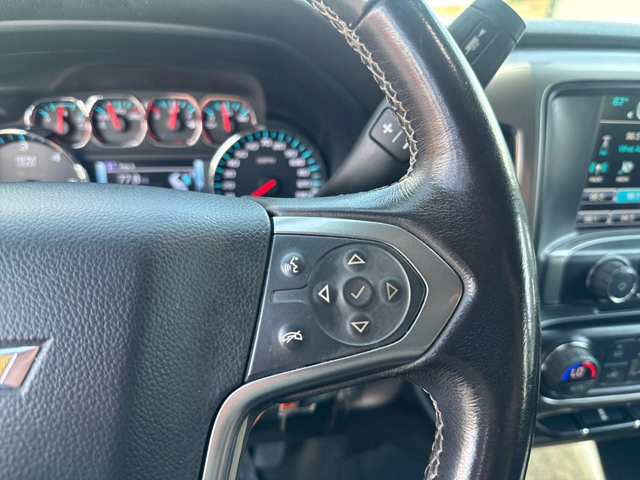 Chevrolet Silverado 1500 4WD Double Cab 143.5" LT w/1LT 2018