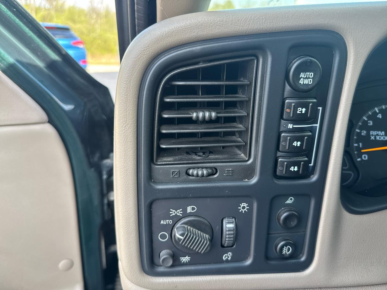 Chevrolet Silverado 1500 Crew Cab 143.5" WB 4WD Z71 2005