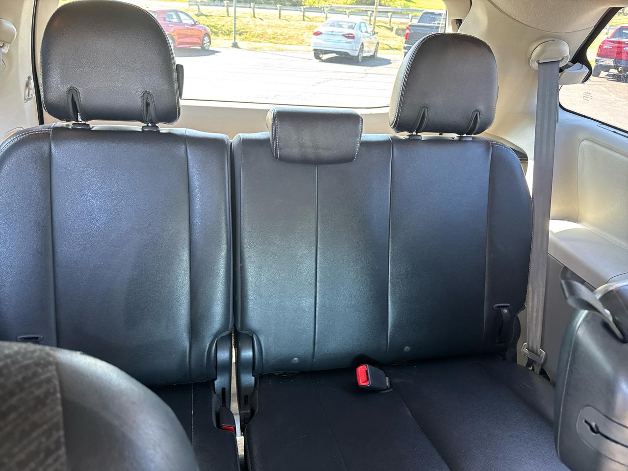 Toyota Sienna 5dr 8-Pass Van V6 SE FWD (Natl) 2012