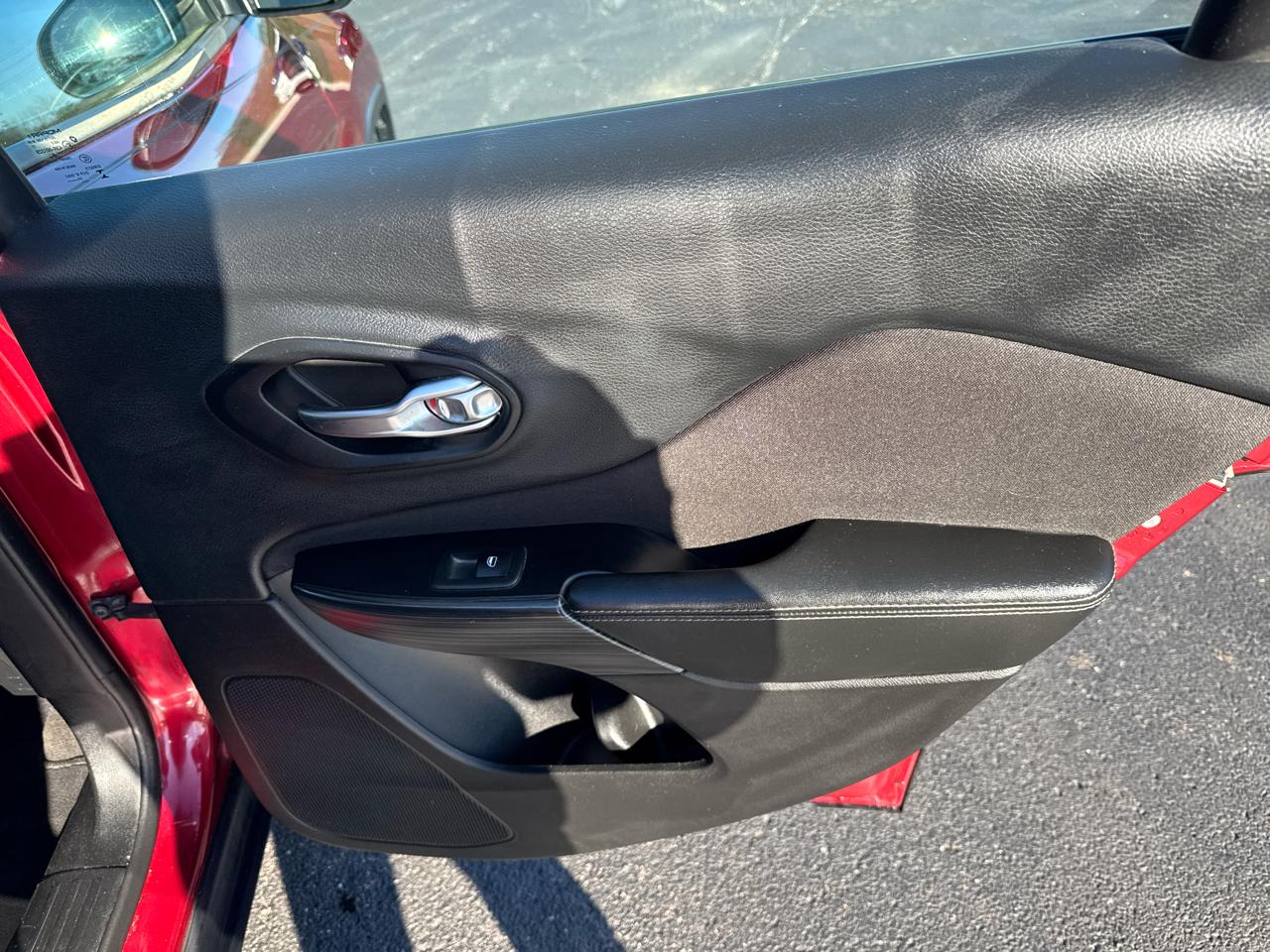 Jeep Cherokee 4WD 4dr Sport 2015