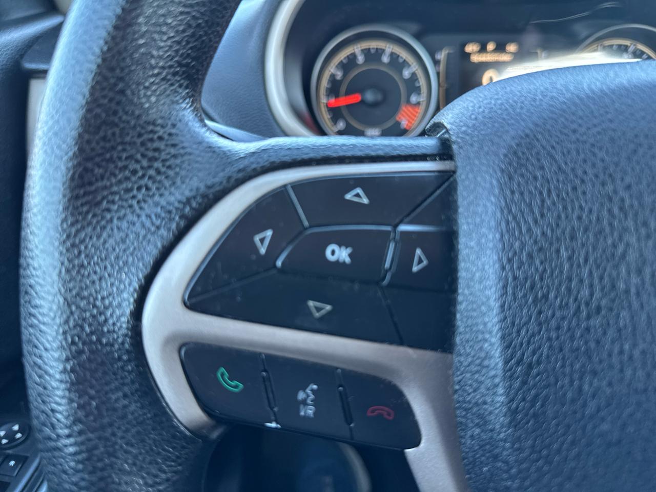 Jeep Cherokee 4WD 4dr Sport 2015