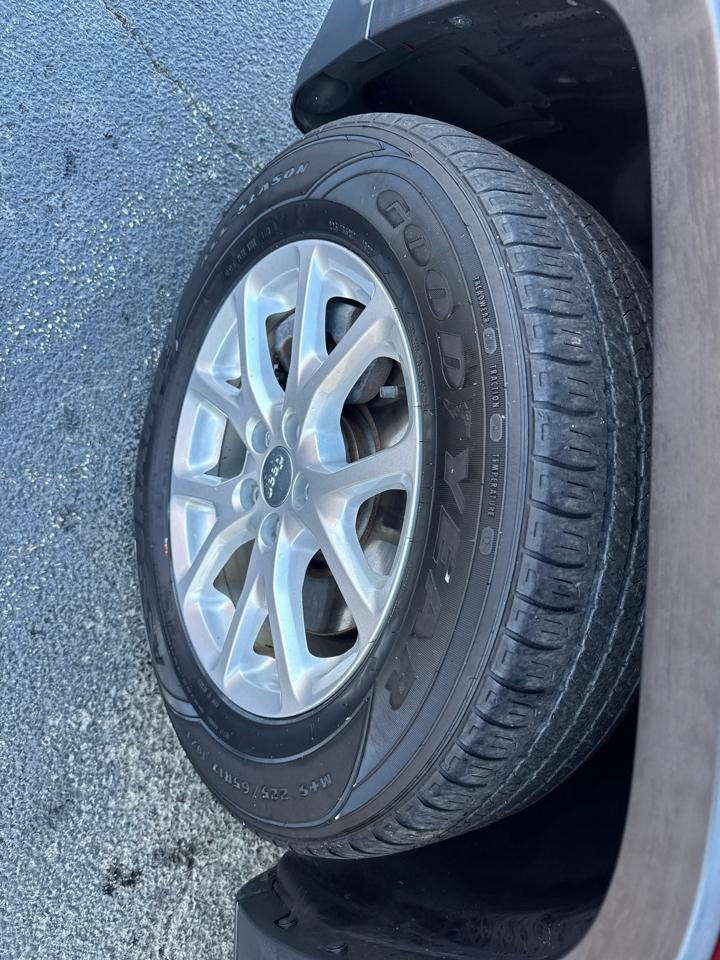 Jeep Cherokee 4WD 4dr Sport 2015