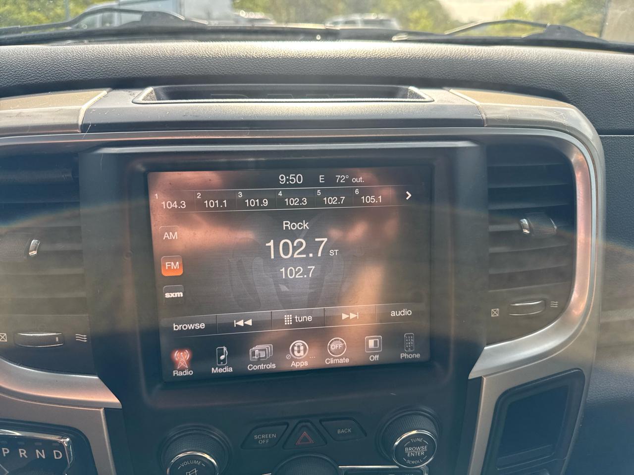 RAM 1500 4WD Crew Cab 140.5" Big Horn 2015