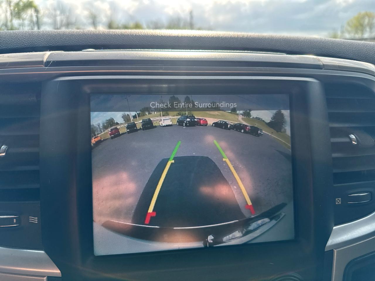 RAM 1500 4WD Crew Cab 140.5" Big Horn 2015