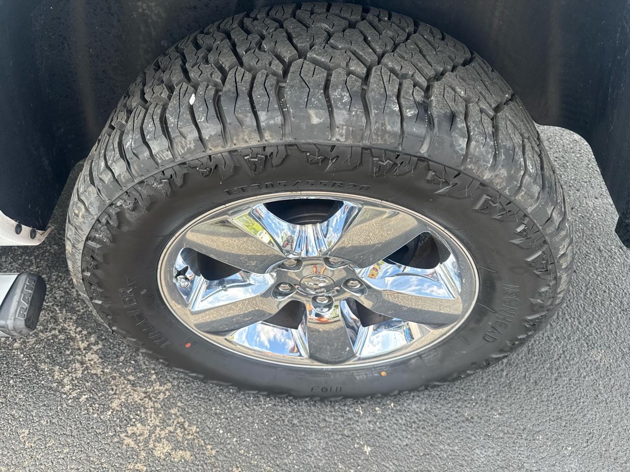 RAM 1500 4WD Crew Cab 140.5" Big Horn 2015