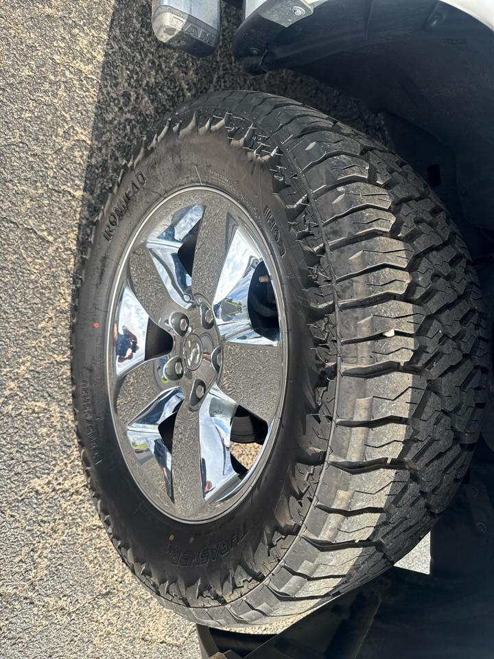 RAM 1500 4WD Crew Cab 140.5" Big Horn 2015