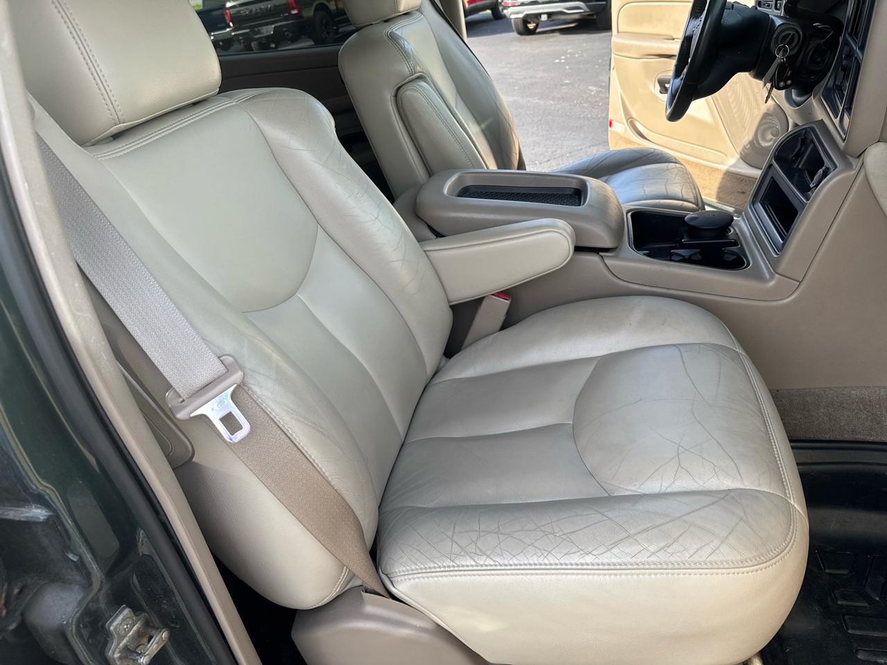 Chevrolet Suburban 4dr 1500 4WD Z71 2004